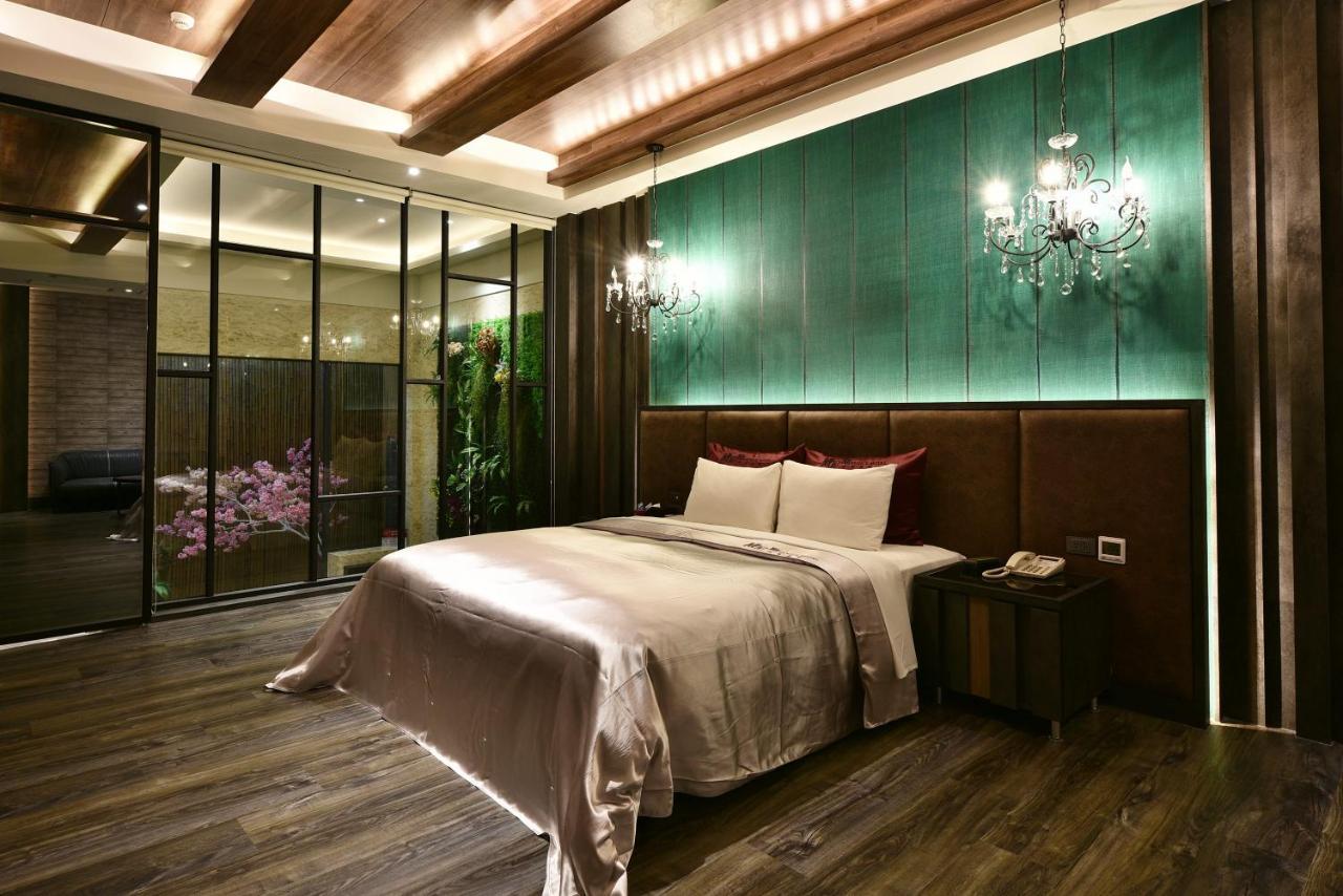Venice Motel Taichung Eksteriør bilde