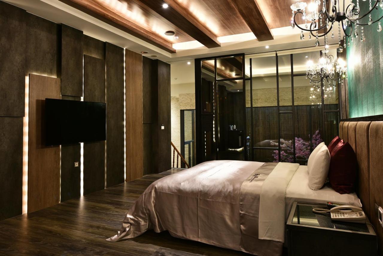 Venice Motel Taichung Eksteriør bilde