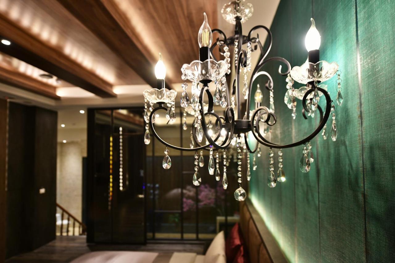 Venice Motel Taichung Eksteriør bilde
