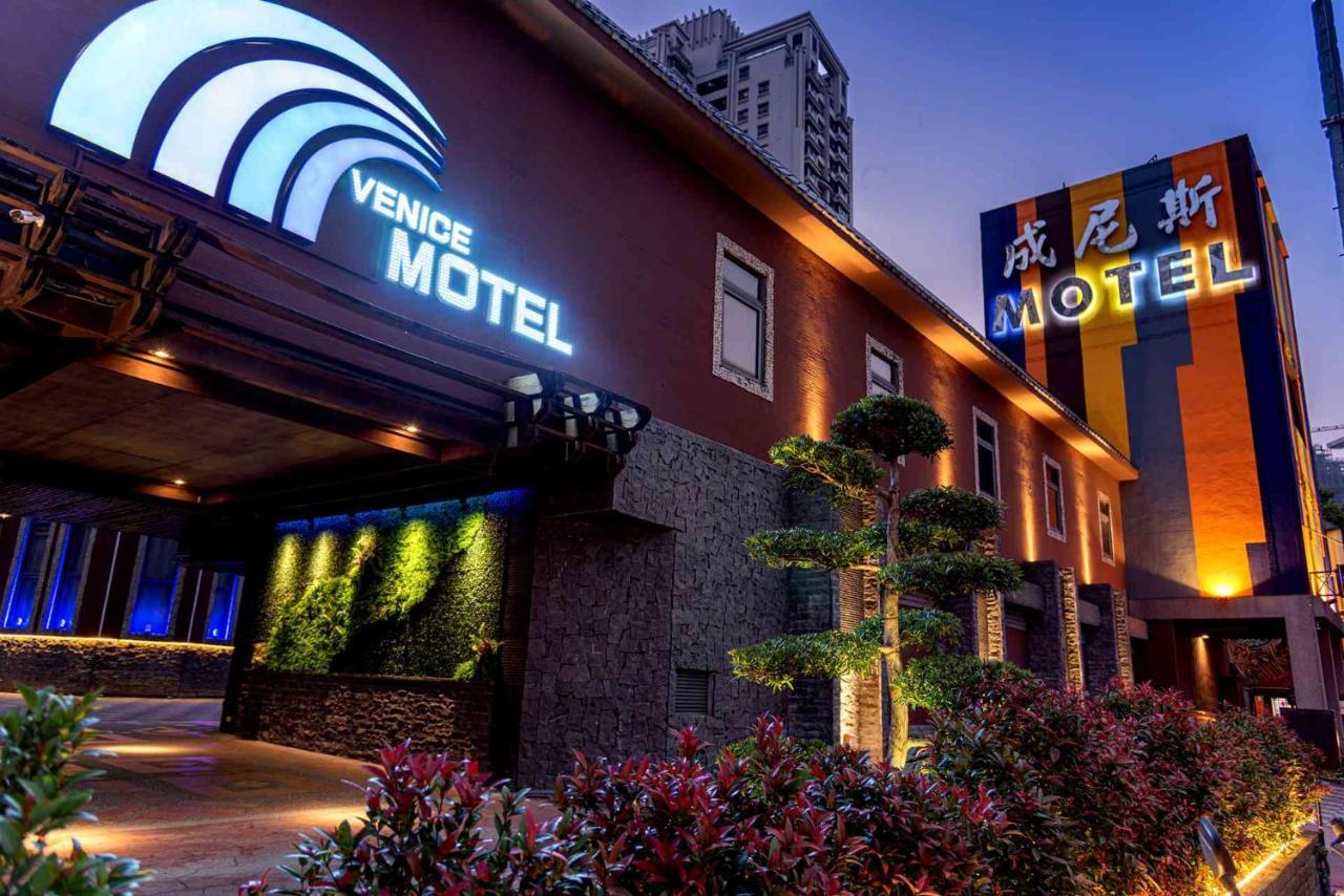 Venice Motel Taichung Eksteriør bilde