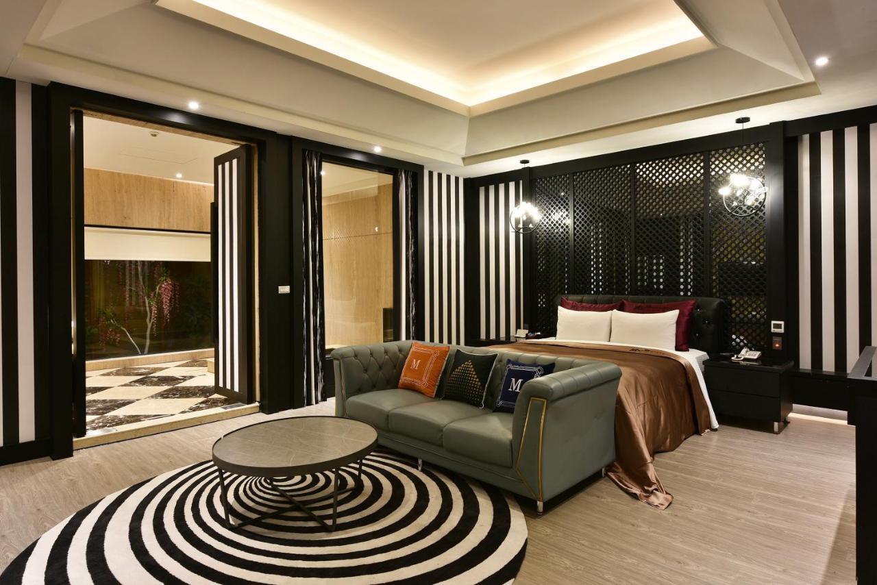 Venice Motel Taichung Eksteriør bilde