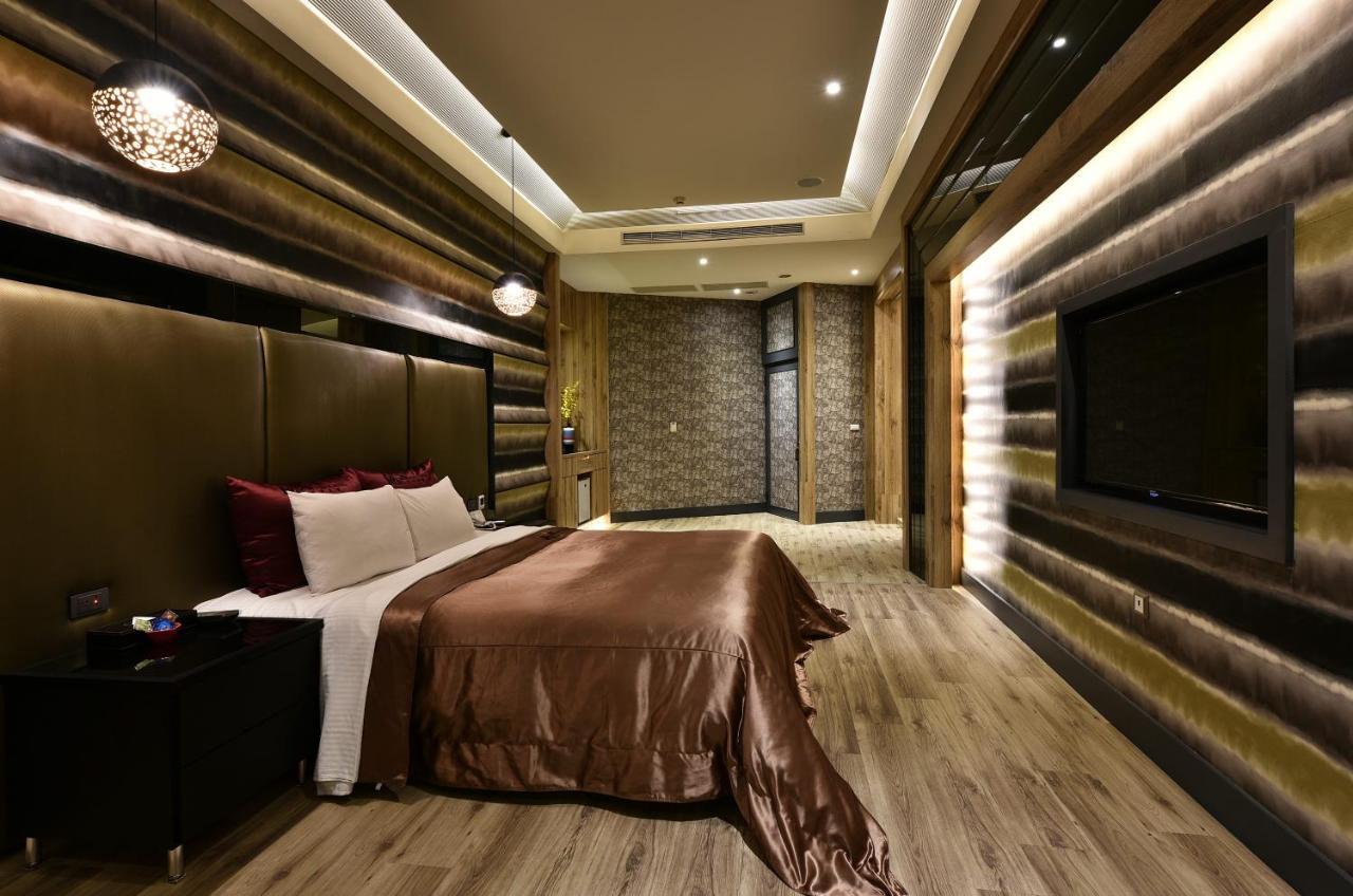 Venice Motel Taichung Eksteriør bilde