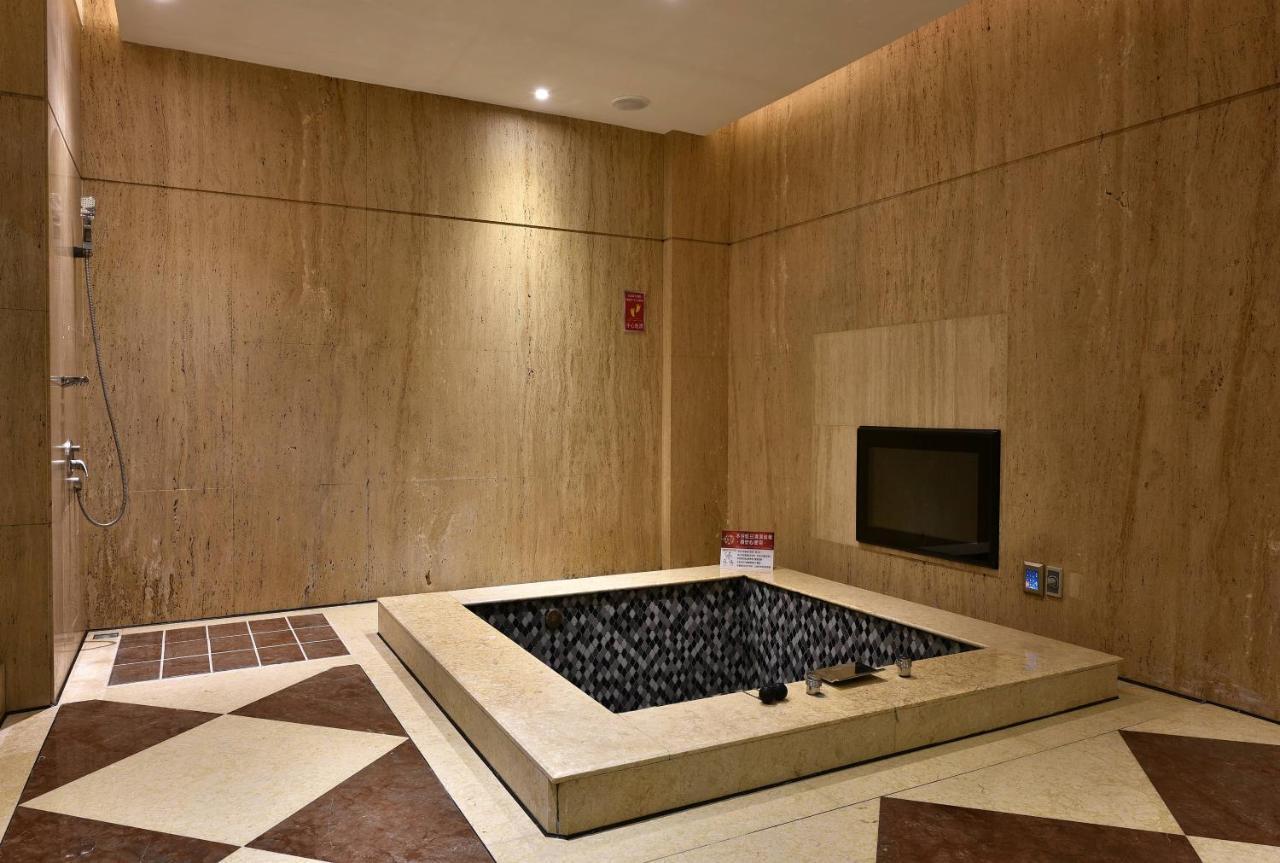 Venice Motel Taichung Eksteriør bilde