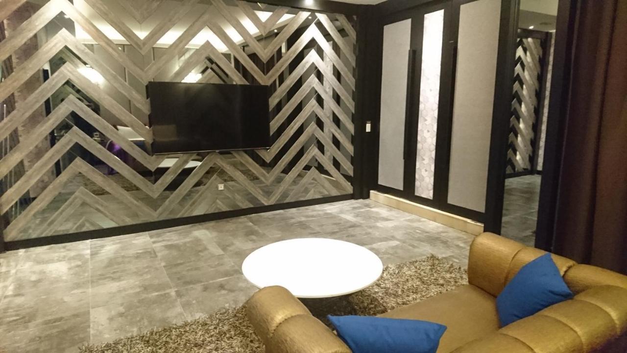 Venice Motel Taichung Eksteriør bilde